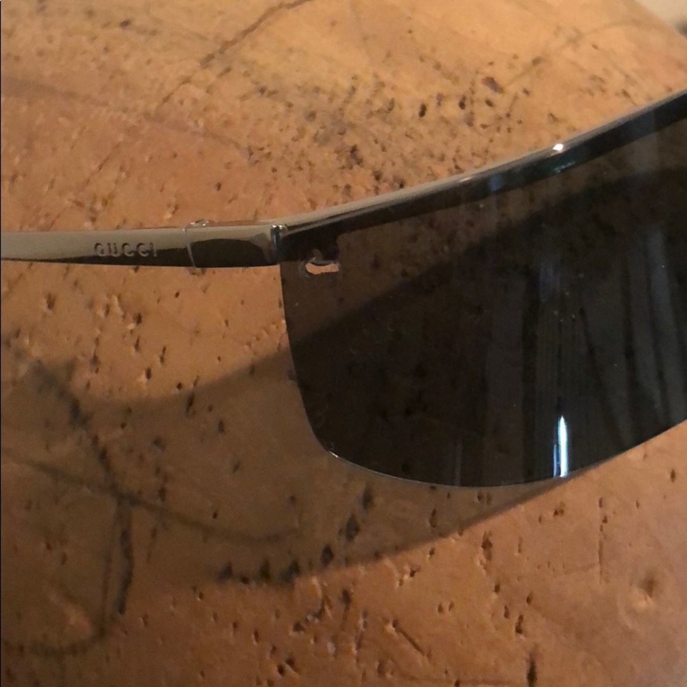 GUCCI SUNGLASSES Authentic - Picture 4 of 5